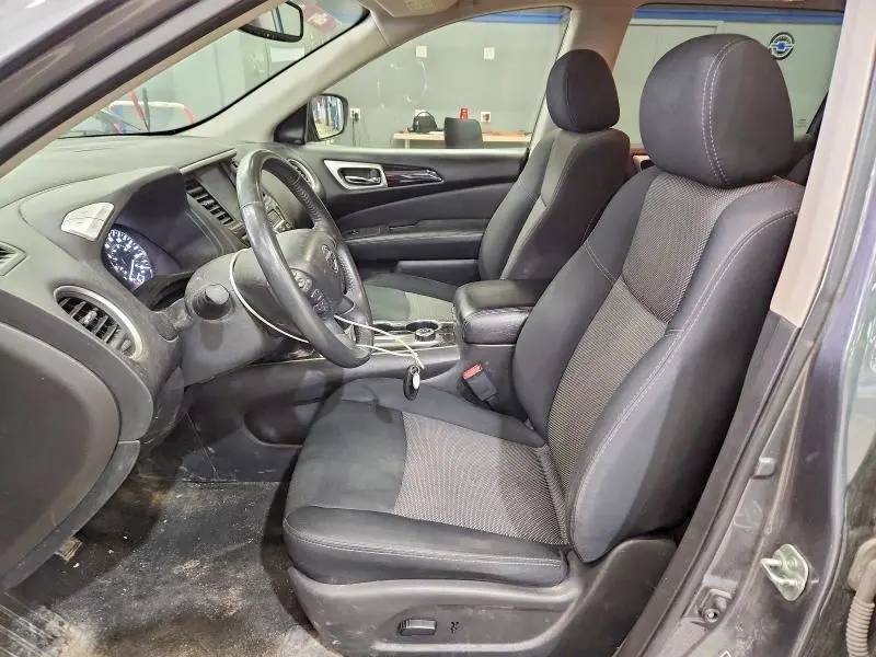 2018 NISSAN PATHFINDER SV  