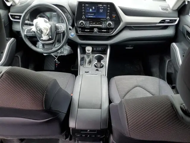 2022 TOYOTA HIGHLANDER HYBRID LE  