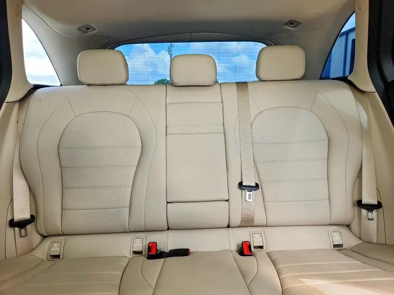 2019 MERCEDES-BENZ GLC 300  