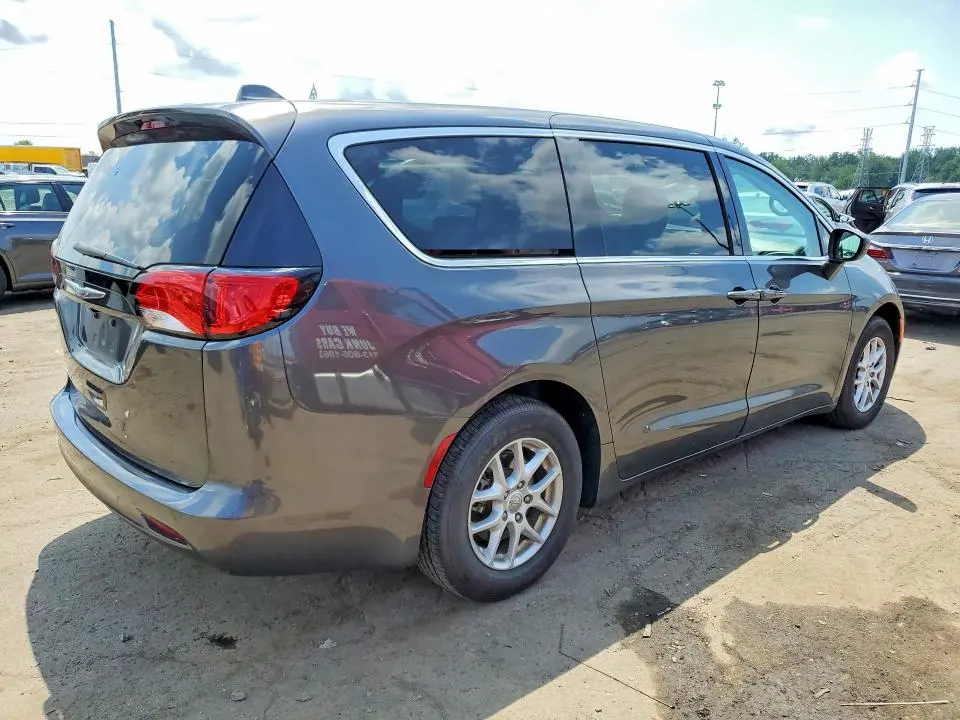 2017 CHRYSLER PACIFICA TOURING  