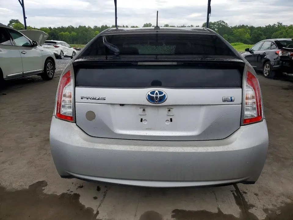 2012 TOYOTA PRIUS THREE  