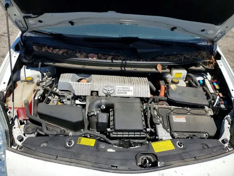 2014 TOYOTA PRIUS THREE  