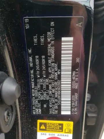 2019 TOYOTA HIGHLANDER SE  