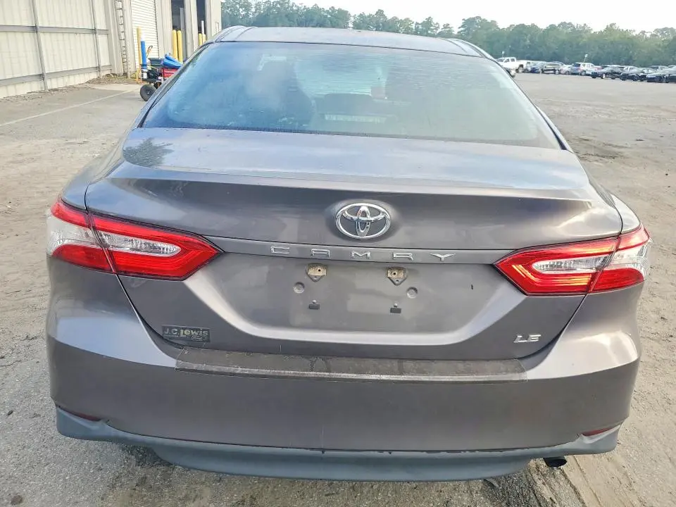 2018 TOYOTA CAMRY LE  