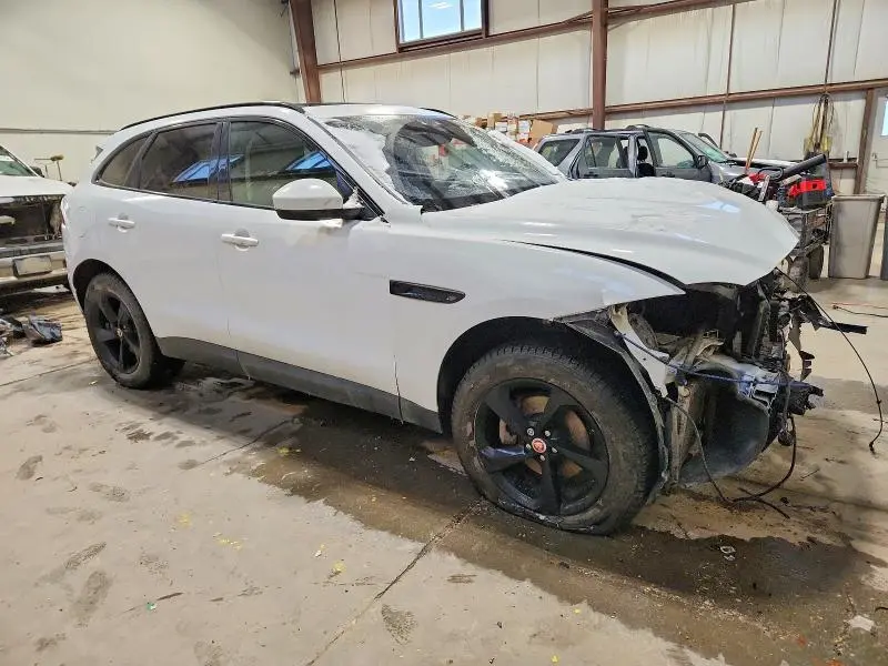 2019 JAGUAR F-PACE PRESTIGE  