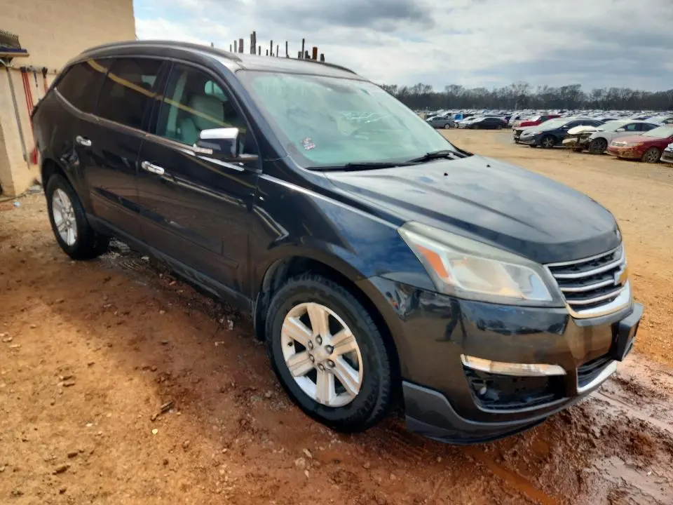 2014 CHEVROLET TRAVERSE LT  