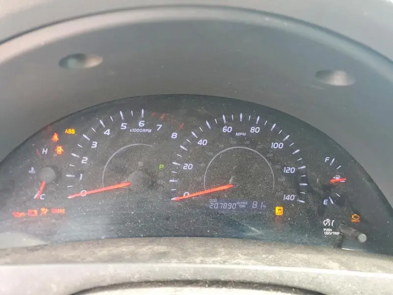 2010 TOYOTA CAMRY LE  