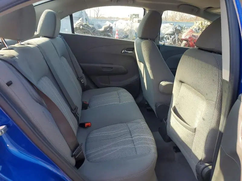 2020 CHEVROLET SONIC LT  