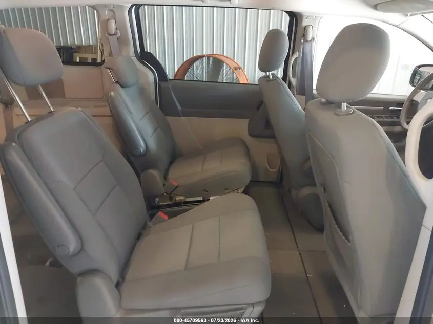 2010 DODGE GRAND CARAVAN SE