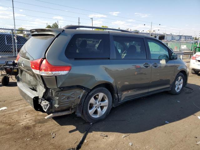 2013 TOYOTA SIENNA LE