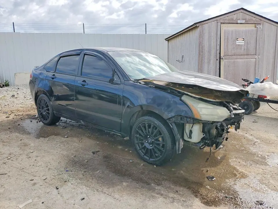 2010 FORD FOCUS SES  