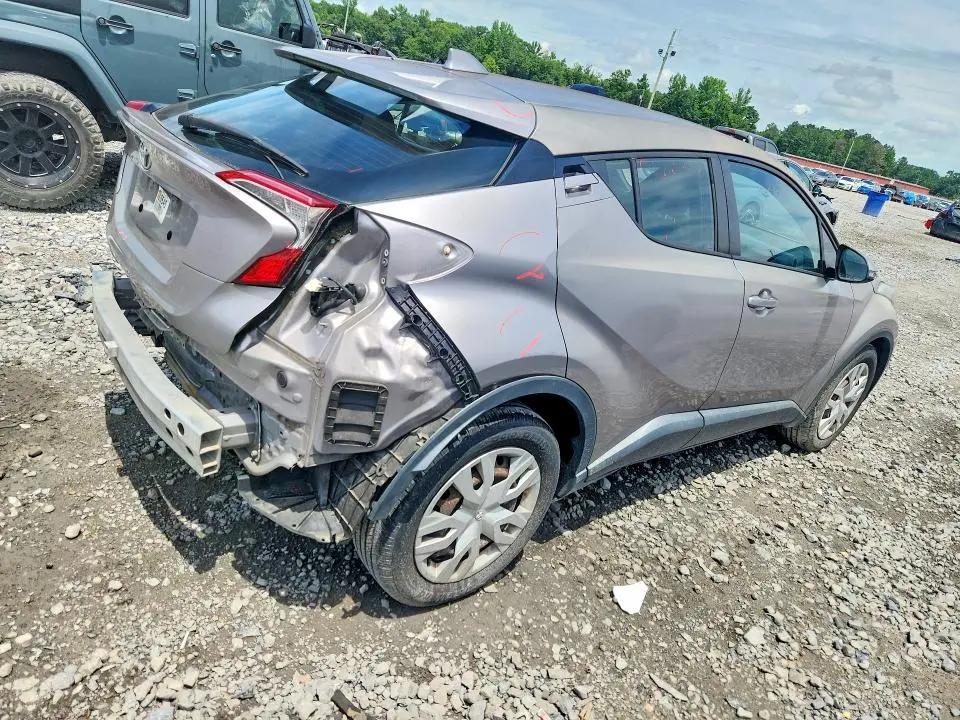 2019 TOYOTA C-HR LE  