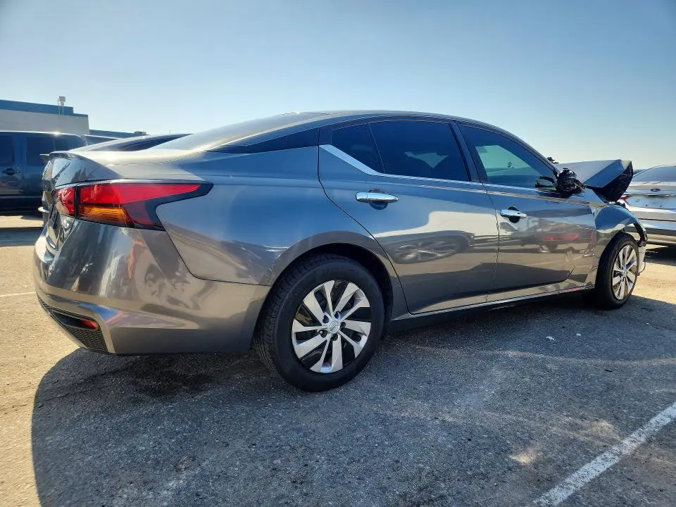 2021 NISSAN ALTIMA S  
