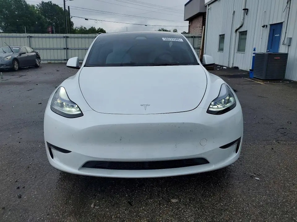 2025 TESLA MODEL Y   