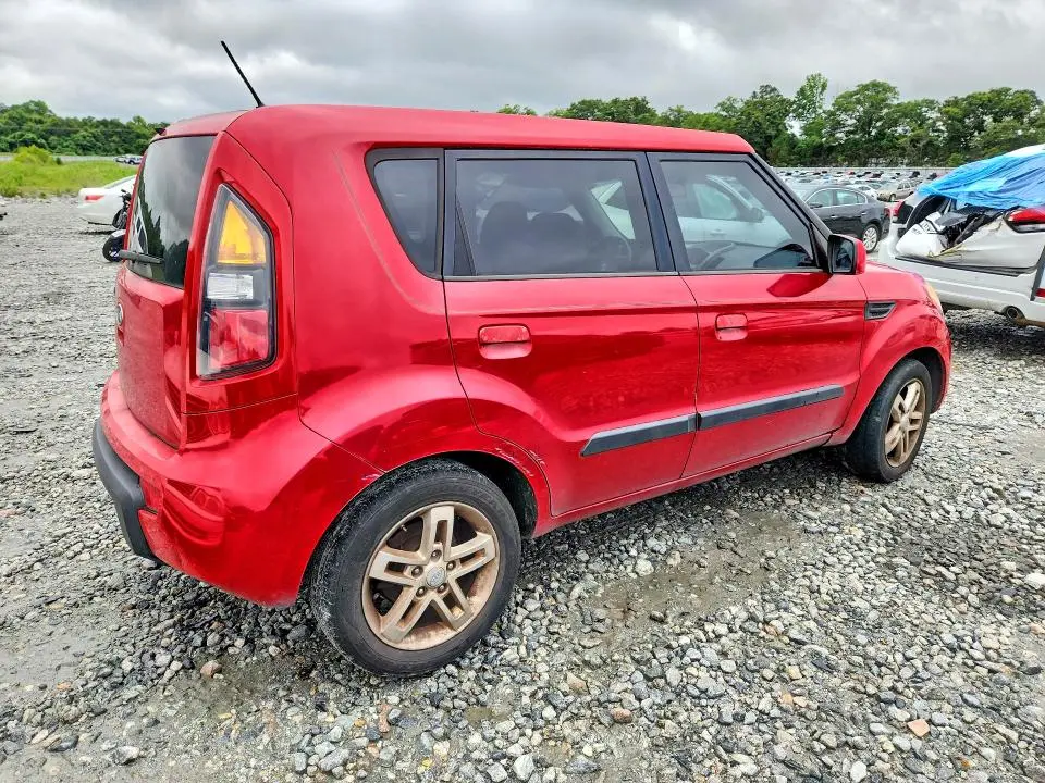 2010 KIA SOUL +  