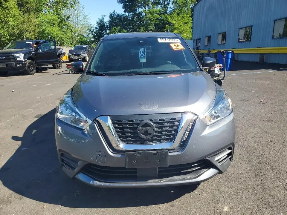 2020 NISSAN KICKS S  