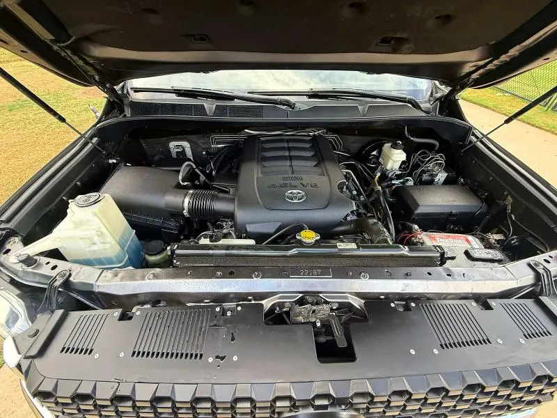 2014 TOYOTA TUNDRA SR5  