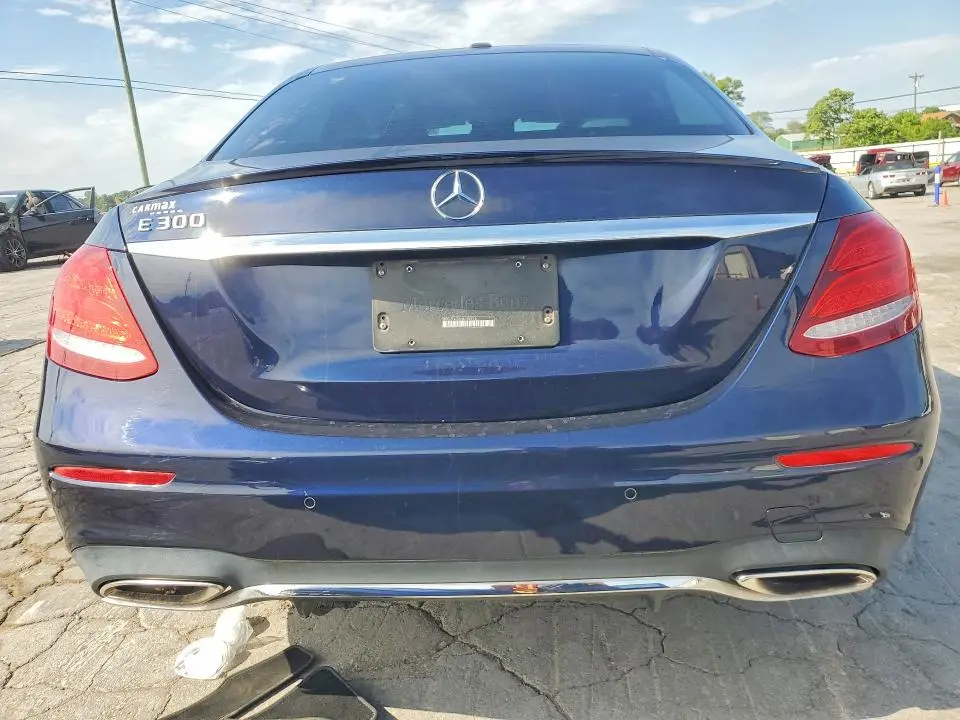2017 MERCEDES-BENZ E 300  