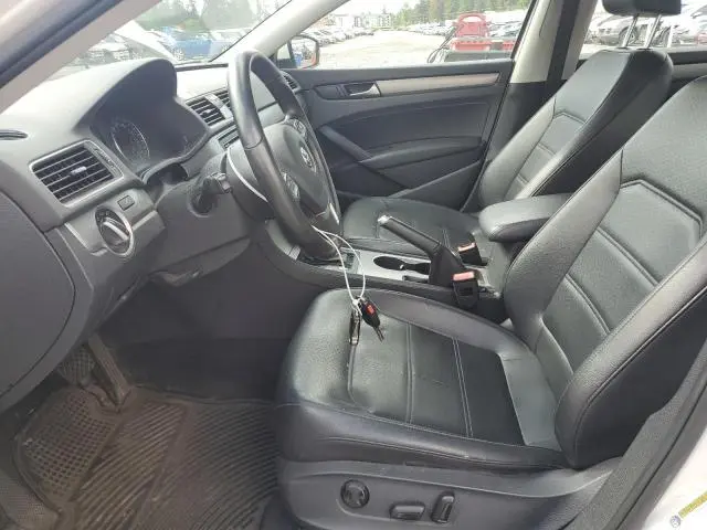 2014 VOLKSWAGEN PASSAT SE  