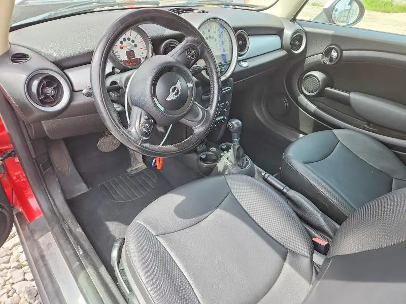2013 MINI COOPER   