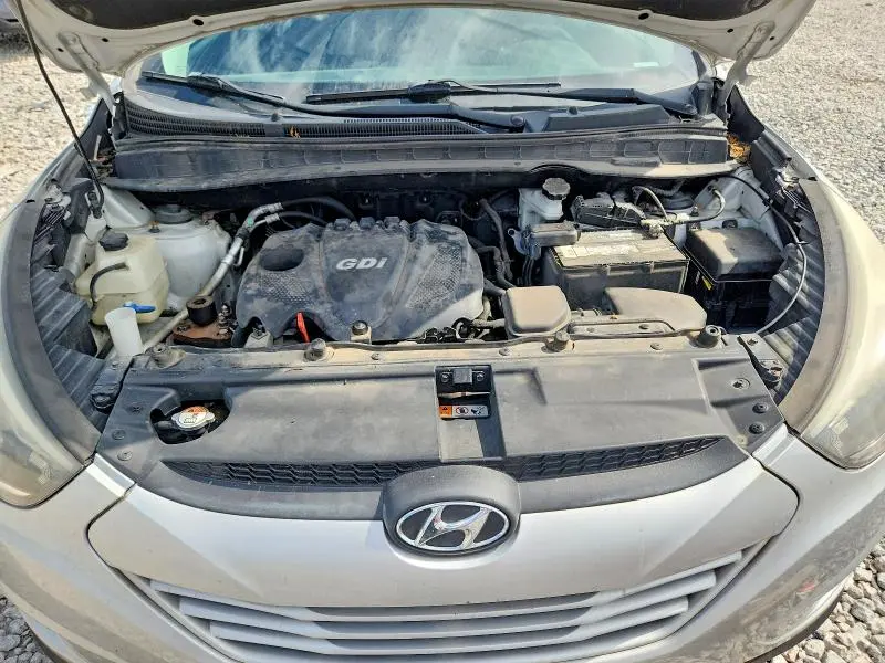 2015 HYUNDAI TUCSON SE  