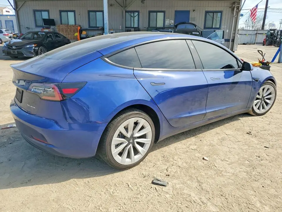 2021 TESLA MODEL 3   