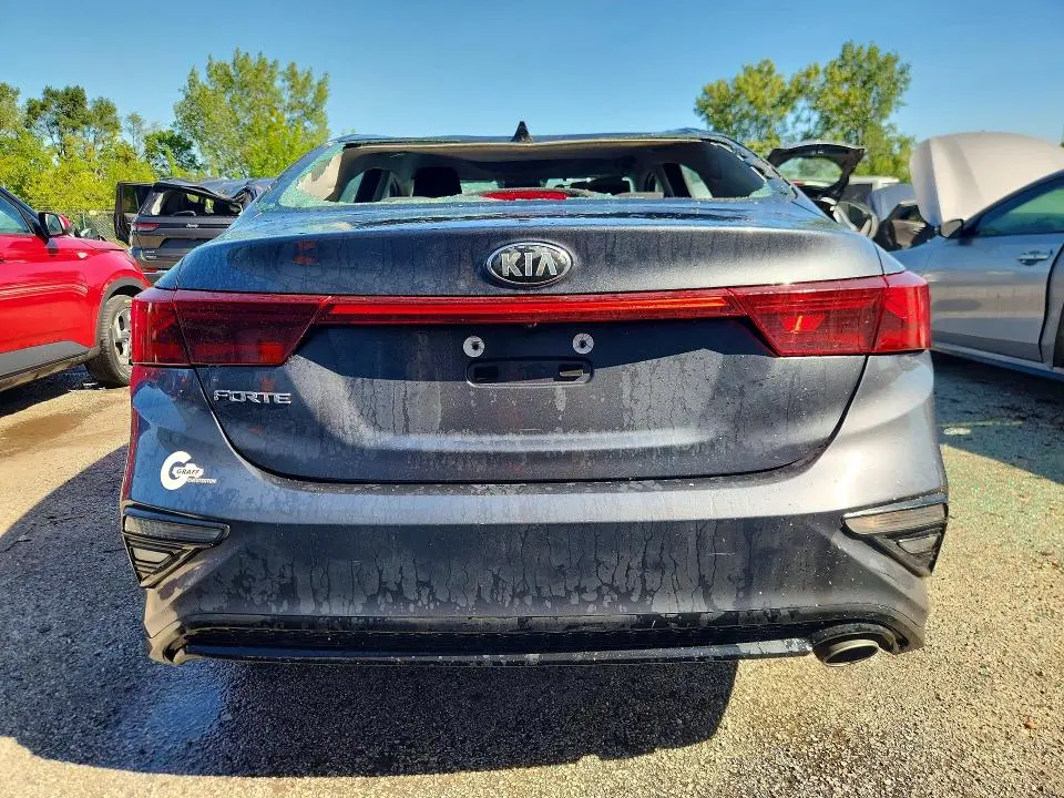 2019 KIA FORTE LXS  