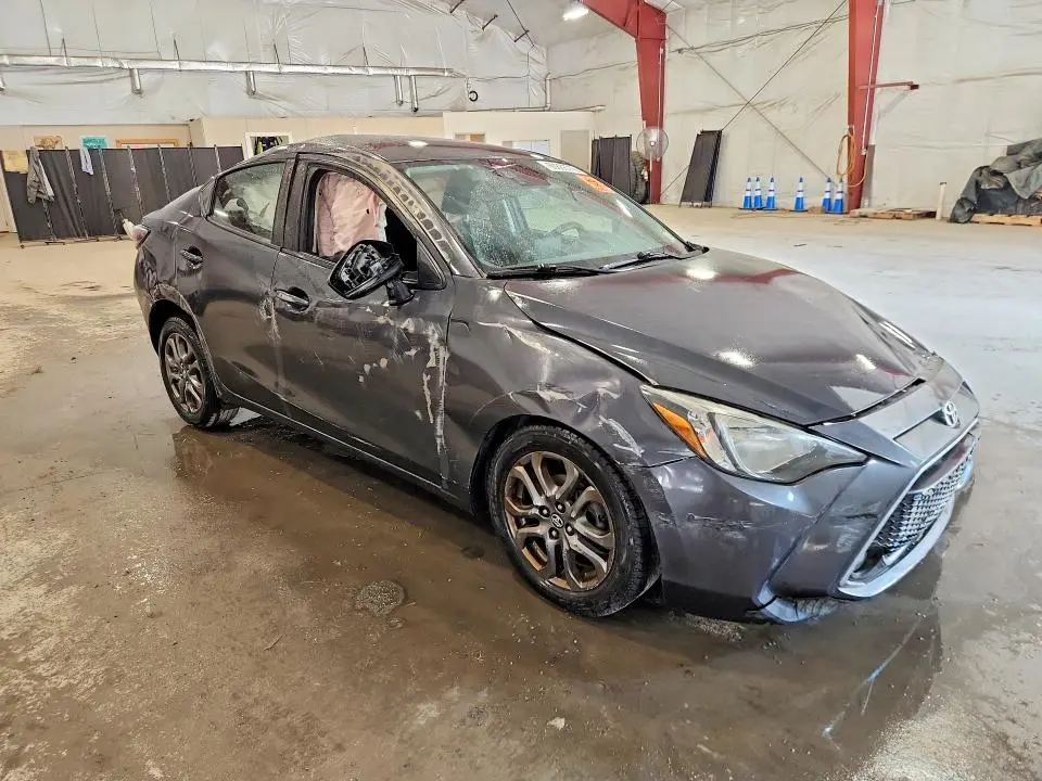 2019 TOYOTA YARIS LE  
