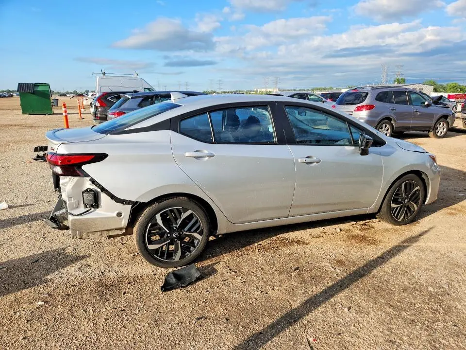 2024 NISSAN VERSA SR  
