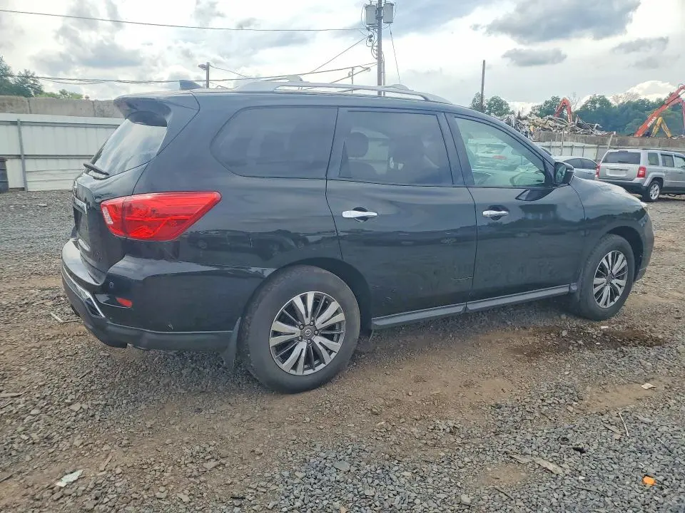 2019 NISSAN PATHFINDER S  