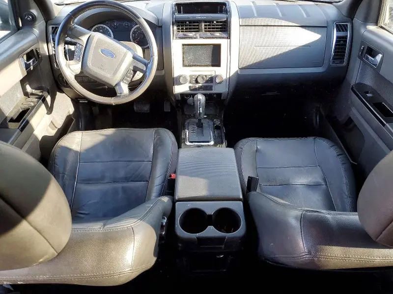 2011 FORD ESCAPE LIMITED  