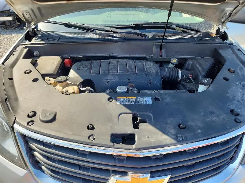 2014 CHEVROLET TRAVERSE LS  