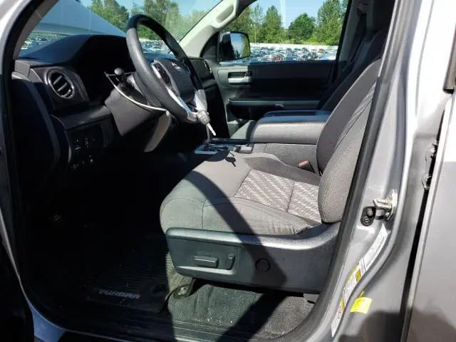 2018 TOYOTA TUNDRA CREWMAX SR5  