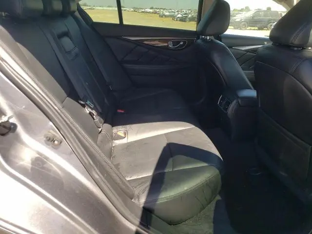 2018 INFINITI Q50 LUXE  