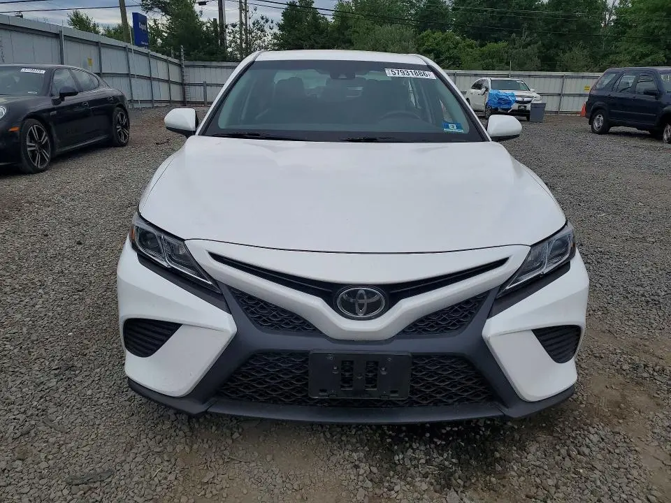2018 TOYOTA CAMRY   