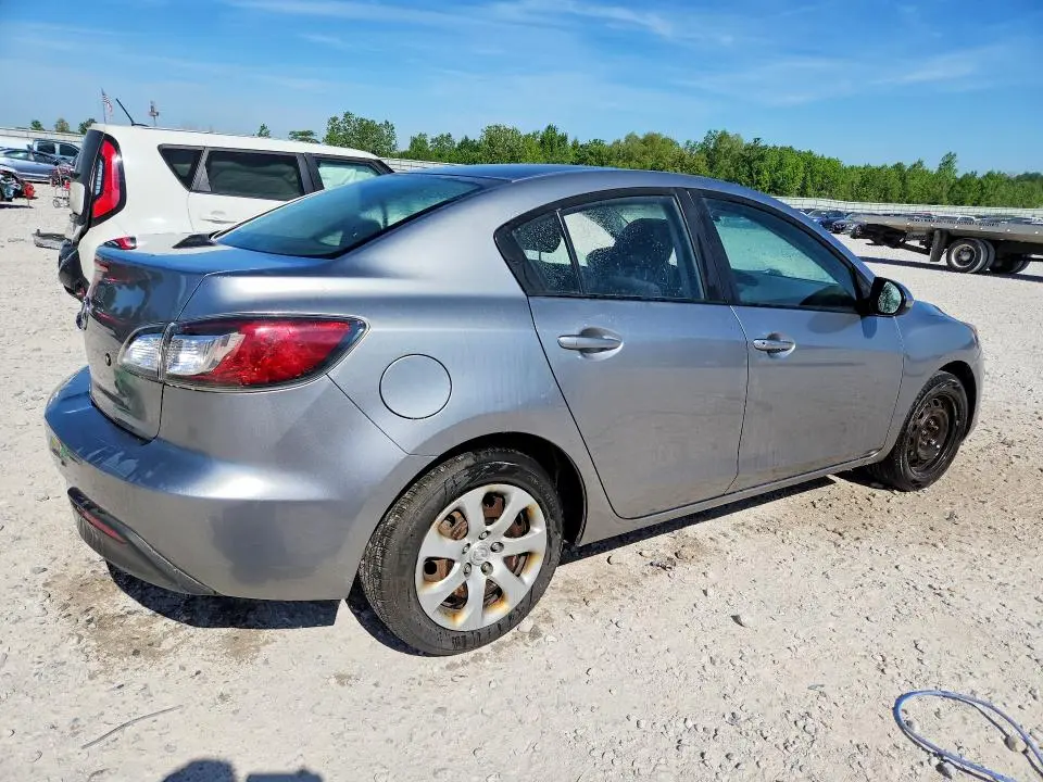 2010 MAZDA 3 I  