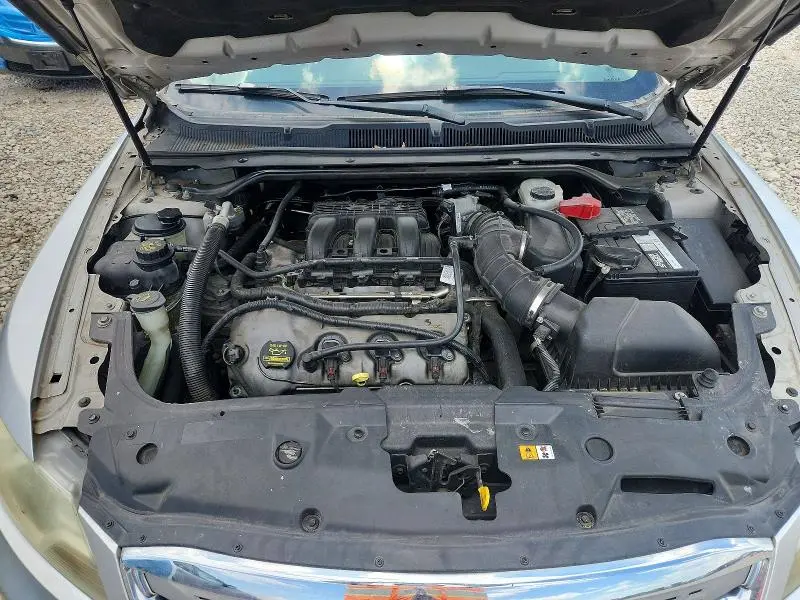 2011 FORD TAURUS SEL  