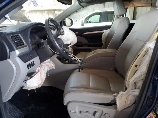 2016 TOYOTA HIGHLANDER XLE  