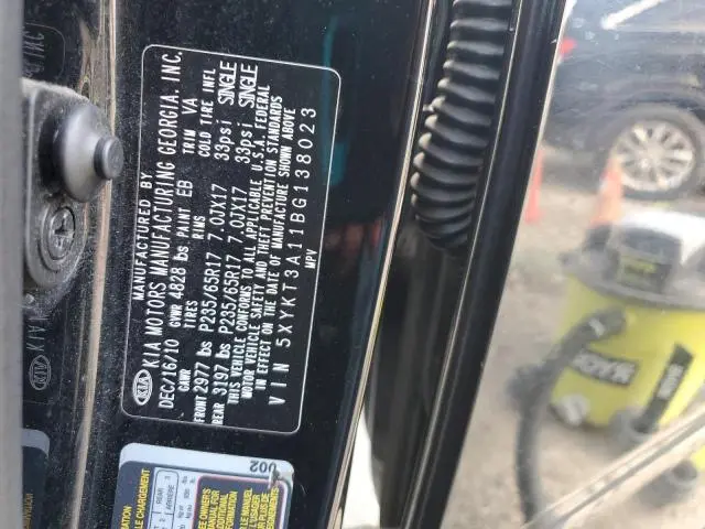 2011 KIA SORENTO BASE  