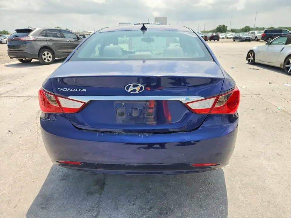 2013 HYUNDAI SONATA GLS  