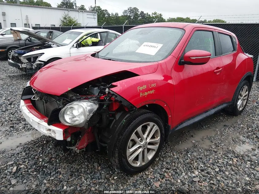 2015 NISSAN JUKE SV