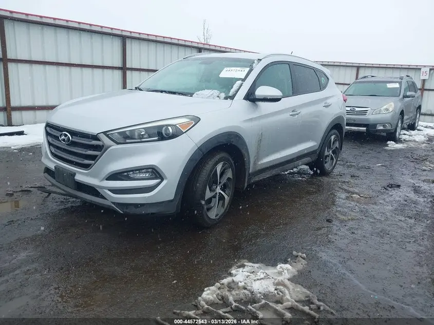 2016 HYUNDAI TUCSON SPORT