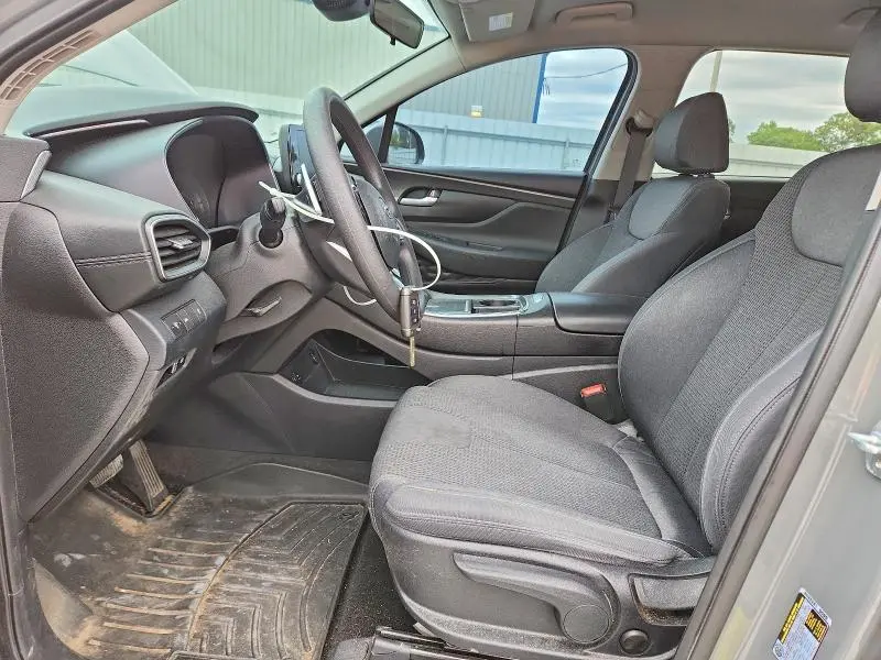2021 HYUNDAI SANTA FE SE  