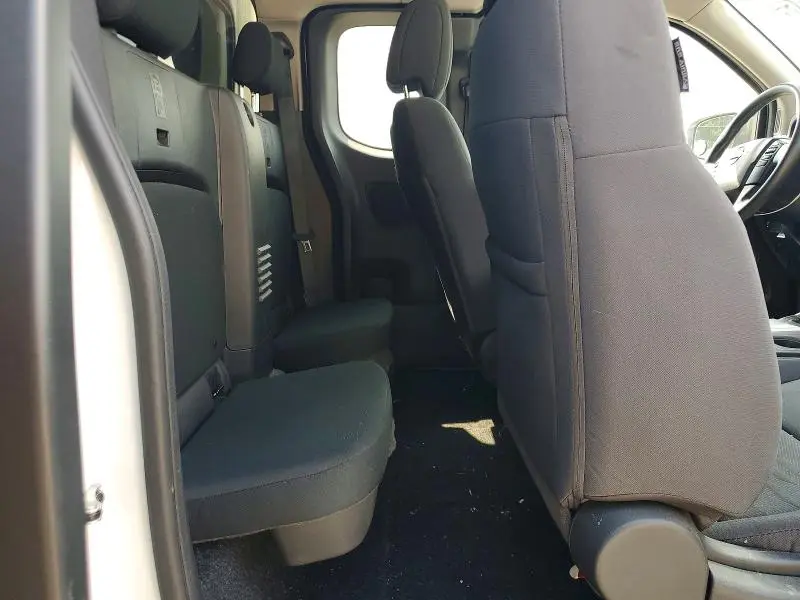 2024 NISSAN FRONTIER S  