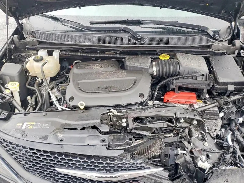 2024 CHRYSLER VOYAGER LX  