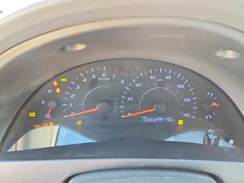 2010 TOYOTA CAMRY LE  