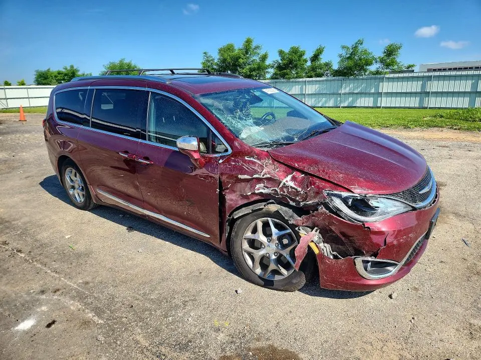 2018 CHRYSLER PACIFICA LIMITED  