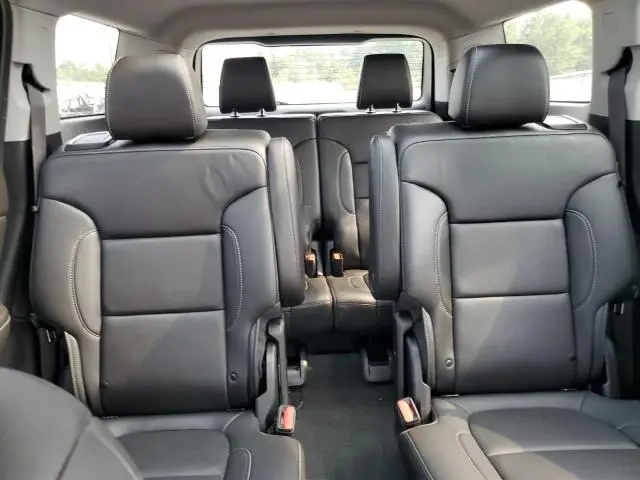 2022 GMC ACADIA SLT  