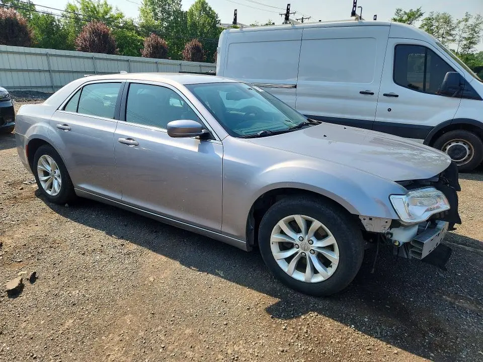 2015 CHRYSLER 300 LIMITED  