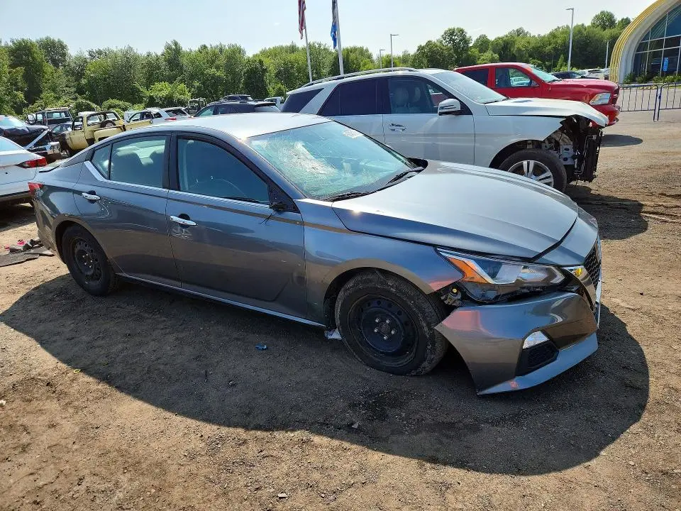 2019 NISSAN ALTIMA S  